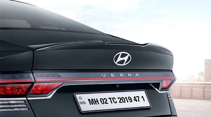 Hyundai Verna 2023 Spoiler
